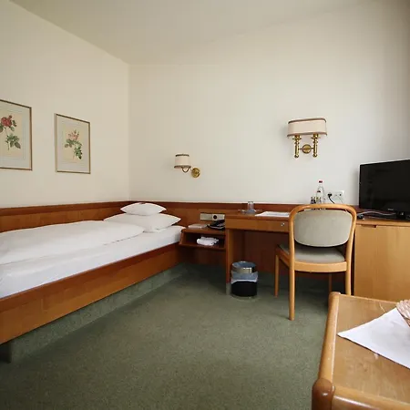 Hotel Roswitha 3*